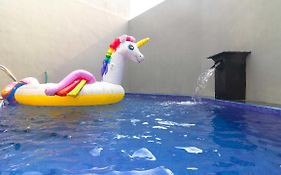 Villa Private Pool Syariah Musim Liburan